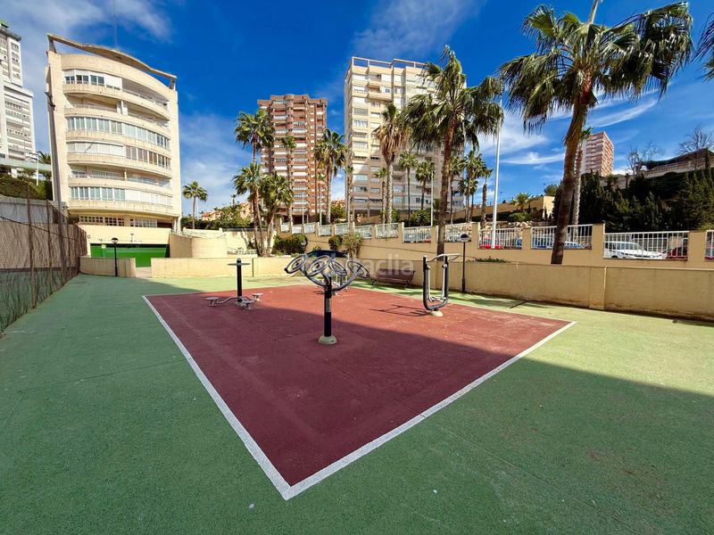 Foto 6772f899-fb85-42a8-9bce-2d56bff09f12. Apartament amb aparcament piscina a Playa Poniente Benidorm