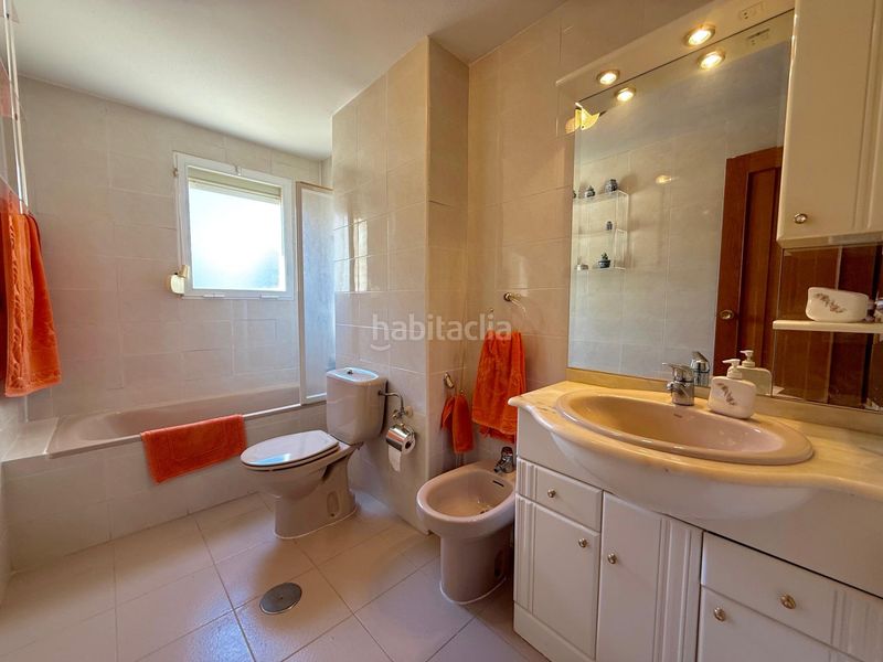 Foto 74cd74be-0f72-4633-93f1-9a032ed4822e. Apartament amb aparcament piscina a Playa Poniente Benidorm
