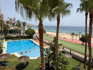 Apartment  Avenida armada española. Apartamento de 2 dormitorios en primera línea de la playa de pon