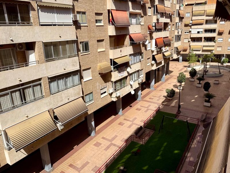Foto b6fbf762-6564-47fd-8705-36996686a501. Pis amb aparcament a Centro Urbano Benidorm