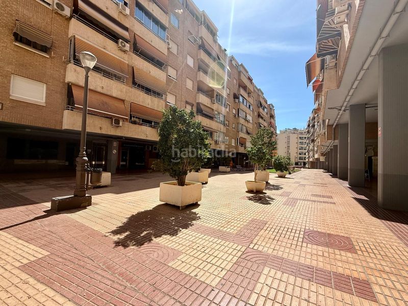Foto b3c11a90-e26f-4c27-afb9-0ee85d12c250. Pis amb aparcament a Centro Urbano Benidorm