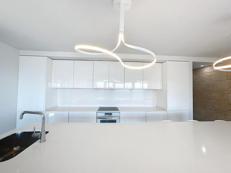 Foto b8af437d-243a-4111-8d88-40ac7716e383. Chalet mit parking pool in Cumbre del Sol Poble Nou de Benitatxell (el)