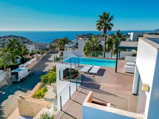 Chalet in Calle magnolias