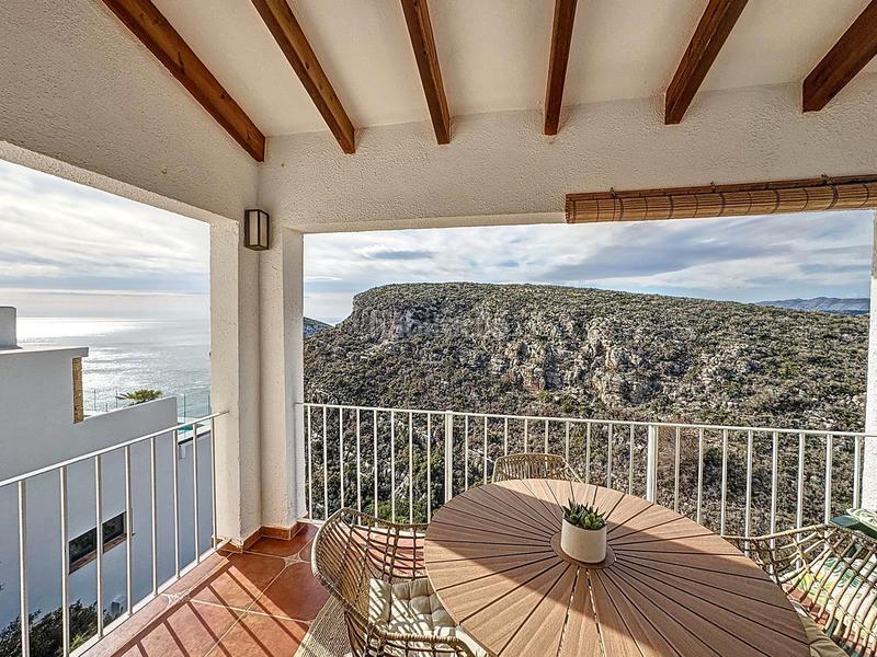 Foto 02a46072-95a5-4e1f-b757-9248a57dbbc7. Chalet avec parking piscine dans Cumbre del Sol Poble Nou de Benitatxell (el)