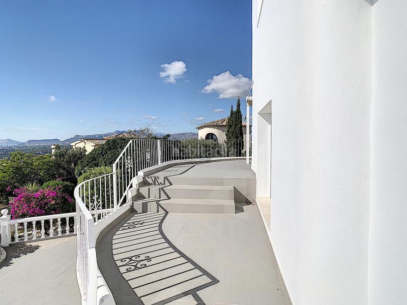 Foto 4a002fee-bf58-45ec-adce-89f335248832. Chalet with heating parking pool in Cumbre del Sol Poble Nou de Benitatxell (el)