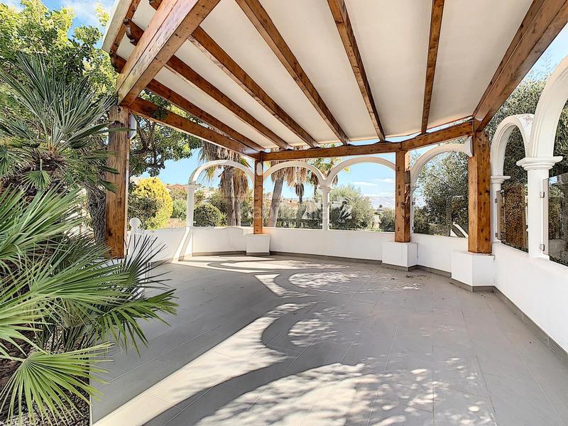 Foto cb7a0b72-1cf3-4c13-a0f7-44f4b8f9e78c. Chalet con riscaldamento parcheggio piscina in Cumbre del Sol Poble Nou de Benitatxell (el)