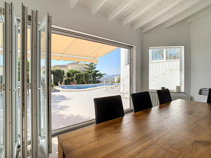 Foto 65cd163d-b05b-4480-b2d4-bf880a7e6528. Xalet amb calefacció aparcament piscina a Cumbre del Sol Poble Nou de Benitatxell (el)