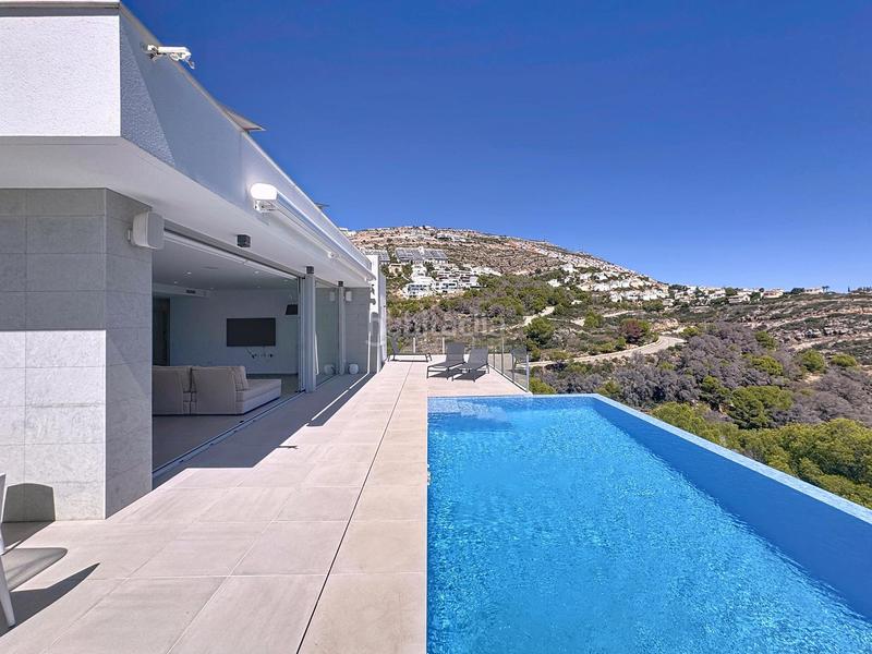 Foto 132795d0-078e-4a05-87e6-7ece8bbdd5e8. Chalet avec chauffage parking piscine dans Cumbre del Sol Poble Nou de Benitatxell (el)