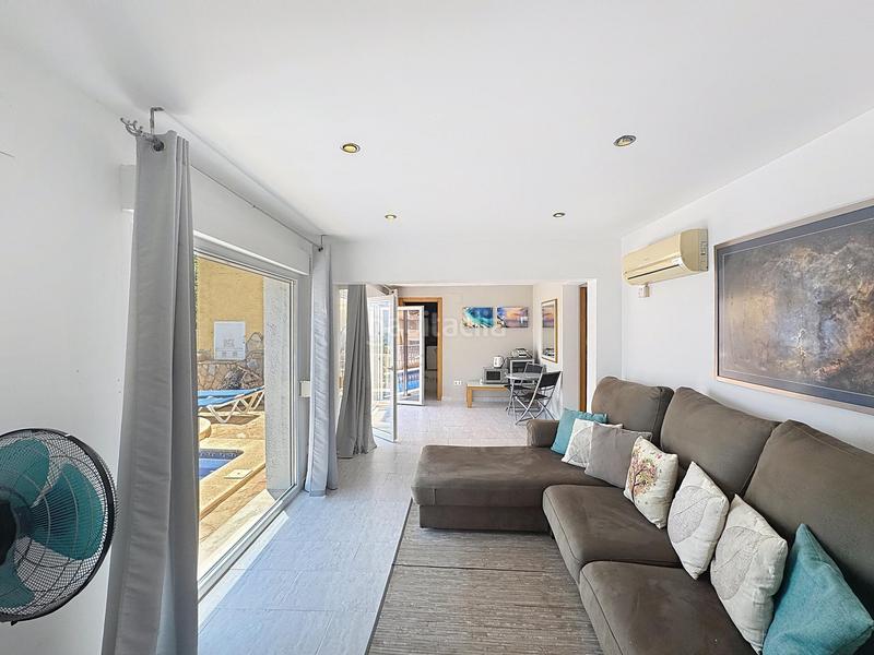 Foto b19cf6b6-79f6-4437-897d-c8616b5629fa. Chalet mit heizung parking pool in Cumbre del Sol Poble Nou de Benitatxell (el)