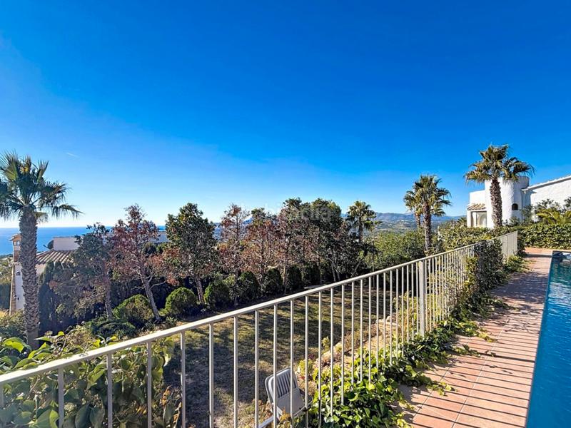 Foto 0945c494-f702-4aec-a1e6-f4bd1a14f7e9. Chalet avec chauffage parking piscine dans Cumbre del Sol Poble Nou de Benitatxell (el)