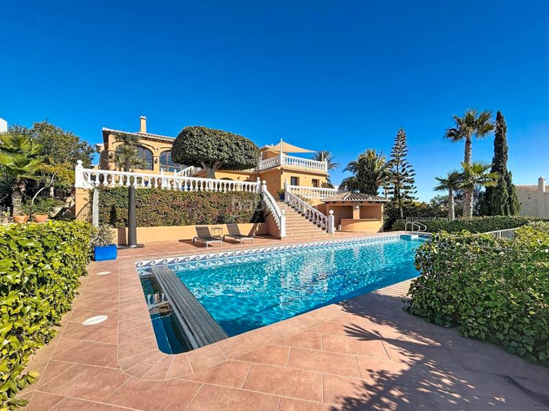 Foto 66f31291-b825-4bf9-ab78-82a0cfab8cee. Chalet avec chauffage parking piscine dans Cumbre del Sol Poble Nou de Benitatxell (el)