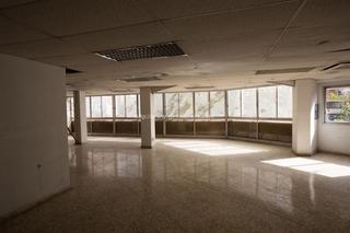 Lloguer Oficina a Bons Aires. Oficina en alquiler zona plaza patines.