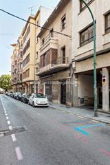 Casa a Plaa dels Patins. Casa seorial en venta en pleno centro.