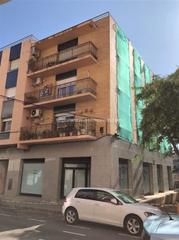 Local commercial à Torre-roja-Campreciós. Local comercial en venta en viladecans