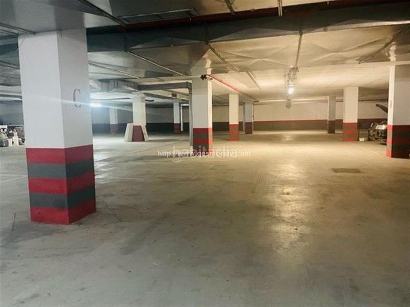 Foto 38caec25-6d9b-451a-ab25-b4bd3486824c. Office space with heating parking in Son Anglada Palma de Mallorca