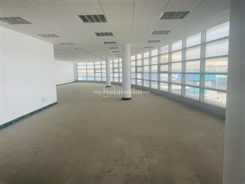 Foto 900ed67b-248b-4d26-964f-a2aecef63af2. Office space with heating parking in Son Anglada Palma de Mallorca