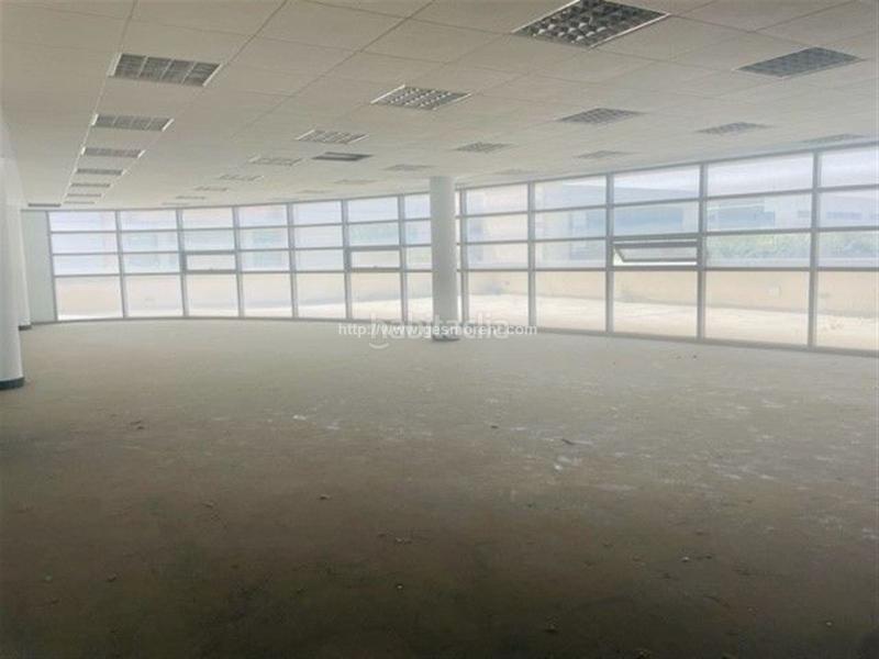 Foto d86e702e-c0f3-4f71-81d5-39ac5dbe55a9. Office space with heating parking in Son Anglada Palma de Mallorca