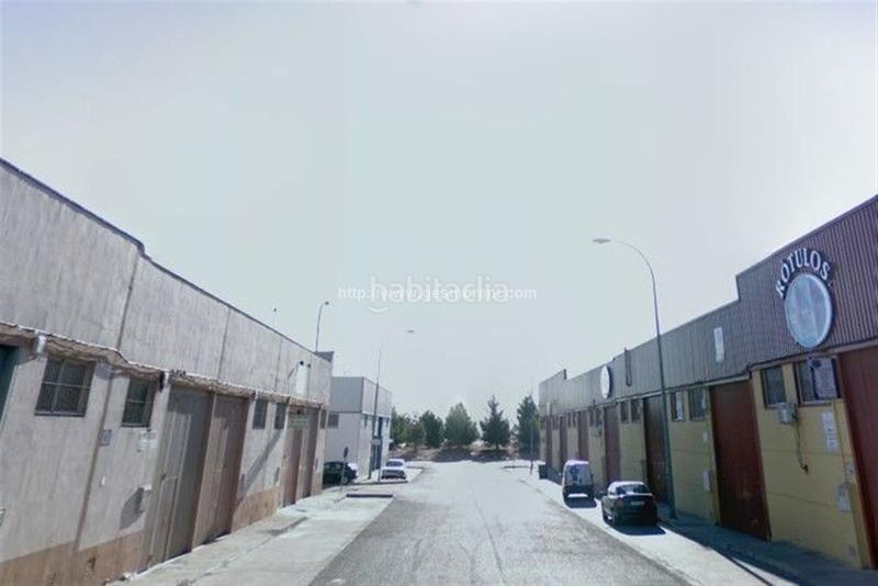 Foto 5aafeb66-112e-4fd9-8a2c-b9b769e4132b. Capannone industriale in Écija