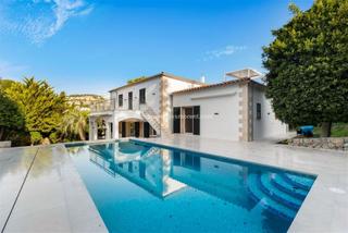 Casa a Port DAndratx. Villa en venta con vistas al mar en puerto de andratx