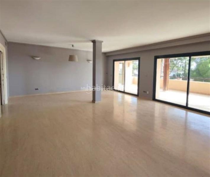 Foto d08cbb61-9458-4de5-a3dc-60fc7c975d6a. Appartamento con piscina in Cas Català-Illetes Calvià