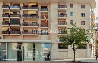 Local commercial à Escodines. Local en venta en manresa, barcelona