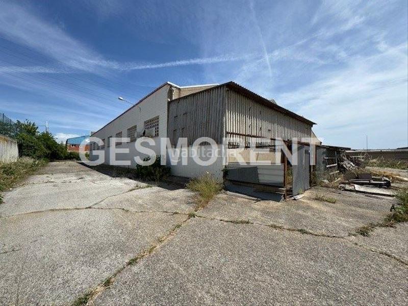 Foto 0ea1e66e-8f29-4690-85b7-fc5bfa39f871. Rent industrial building in Polinyà