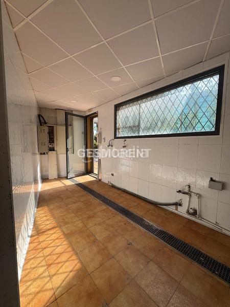 Foto 4089c381-36a4-48ff-a862-418630372968. Local comercial a Zona Industrial Prat de Llobregat (El)