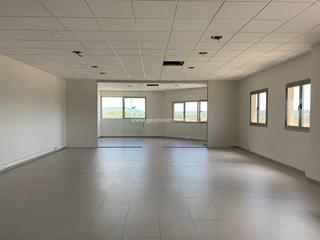 Office space in Son Riera-Aeroport. Oficina en venta en polígono son oms