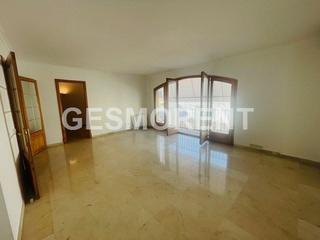 Rent Flat in Arxiduc. Piso en alquiler en el centro de palma