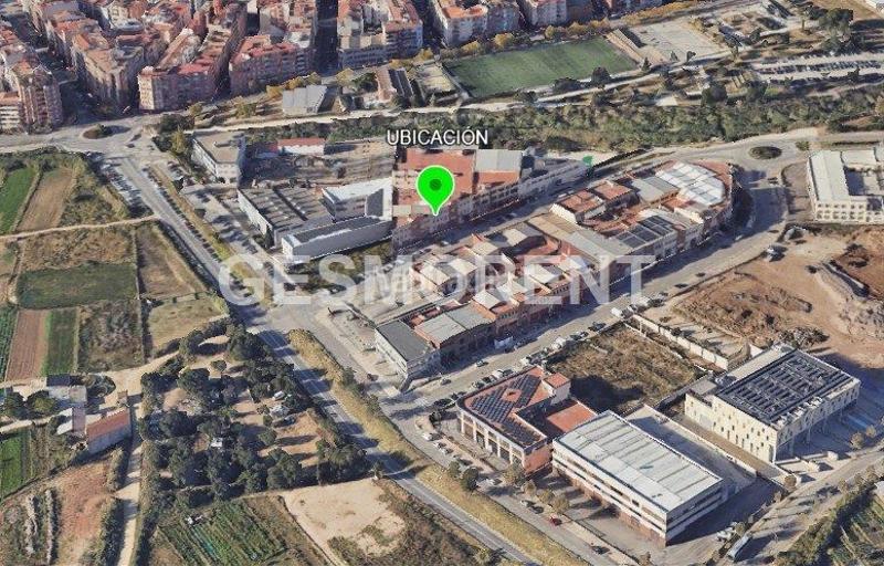 Foto 6a4ff09a-94aa-4fcf-bfb3-efd262087a14. Nau industrial a Rocafonda Mataró