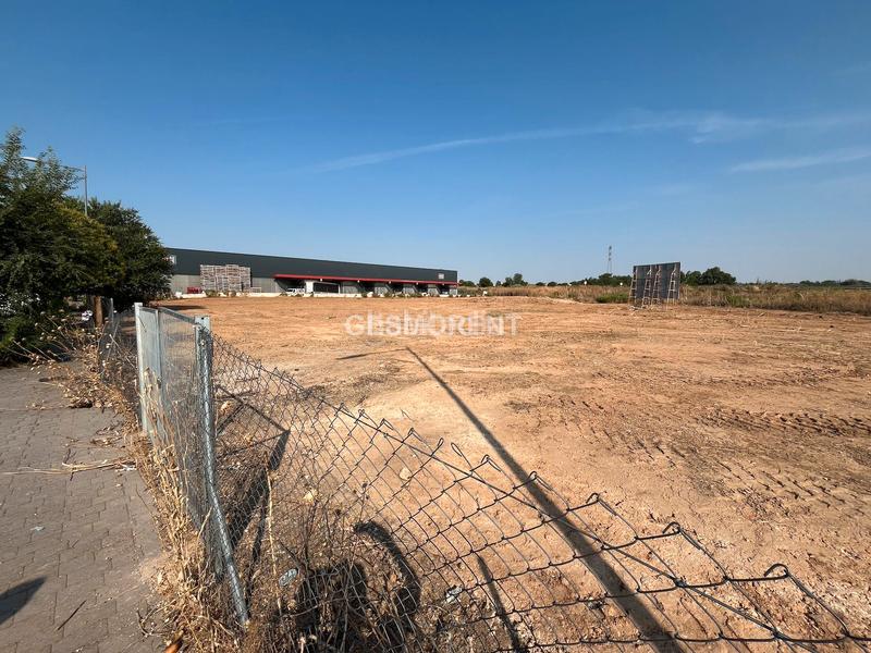 Foto 3393ff55-1599-4e54-b2be-2727a7078ccc. Terreno residencial terreno industrial en venta , guadalajara en Cabanillas del Campo