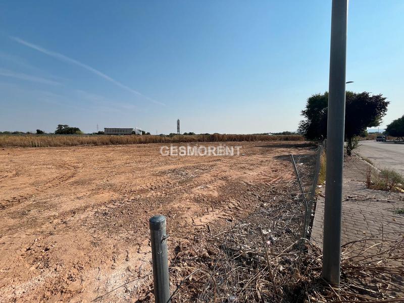 Foto 4055f2e7-6993-4b95-b298-b798796b79aa. Terreno residencial terreno industrial en venta , guadalajara en Cabanillas del Campo