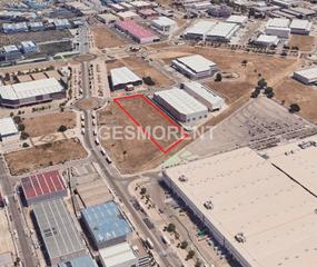 Terreny residencial a Montserrat-Parque Empresarial. Solar con proyecto de nave en venta en san fernando de henares,