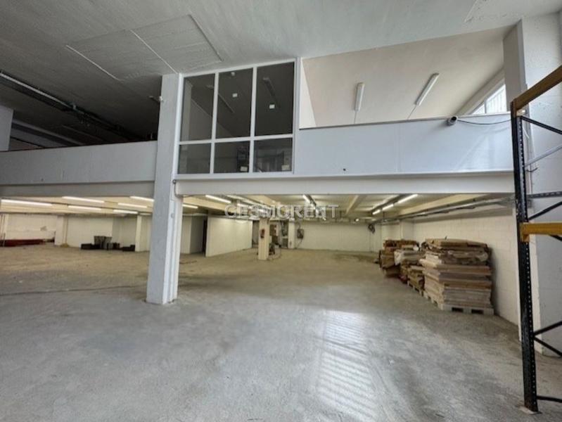 Foto e8cf95cd-ad01-4ca5-8b17-38df6fcbb25e. Miete fabrikhalle in Les Planes Sant Joan Despí