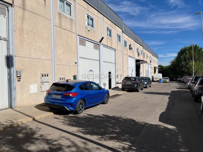 Foto 6c337f65-4013-4fea-8222-dd9164a38455. Bâtiment à usage industriel dans Sudeste Industrial Fuenlabrada