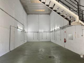 Fabrikhalle in Sudeste Industrial. Nave en venta en fuenlabrada, madrid