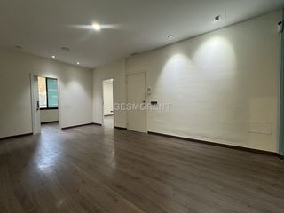 Lloguer Oficina a Sant Nicolau. Oficina en alquiler en pleno centro de palma