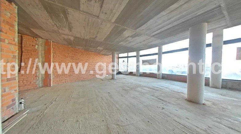 Foto c4bf2e91-3f1d-4b5f-978a-24ccc2c1e75a. Local comercial a Mercat-Mas Moixa Blanes