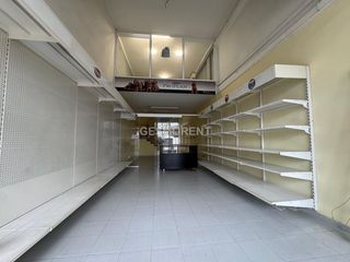 Lloguer Local Comercial a Sant Agustí. Local en alquiler en cas català  illetas