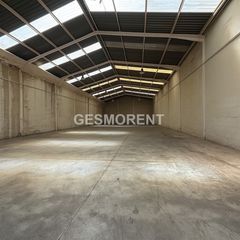 Rent Industrial building in Calvià Poble. Nave en venta en poligono son bugadellas, calviá