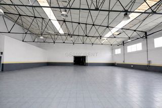 Lloguer Nau industrial a Sa Pobla. Nave con patio en alquiler en sa pobla