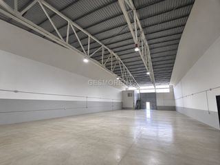Location Bâtiment à usage industriel à Pont D´Inca. Nave industrial en venta  alquiler en polígono de marratxí
