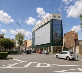 Miete Büro in Manacor Centre. Edificio de oficinas en venta y alquiler en manacor