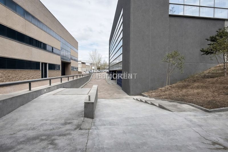 Foto db5e7d42-be45-417c-8700-ddfc0012cd58. Edifici a Polígon Industrial Domenys Vilafranca del Penedès