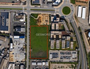 Terreno residenziale in Son Malferit. Parcela industrial en venta en polígono de servicios de levante