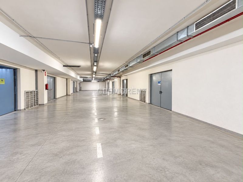 Foto fa389278-1a00-4c23-8e88-37de3a9e6592. Lloguer local comercial a Son Anglada Palma de Mallorca