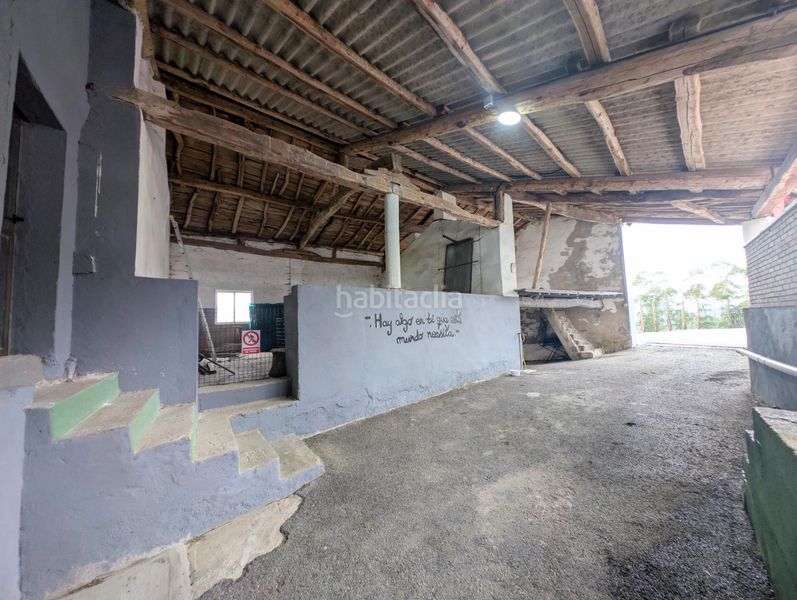 Foto 2abcfb3a-3fc7-4d74-8f3e-3b0b1bc96ce6. Xalet amb aparcament piscina a Tineo