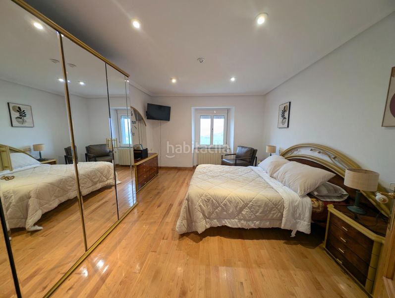 Foto 5b34bfd1-5f43-4c67-bc75-c86010320223. Xalet amb aparcament piscina a Tineo