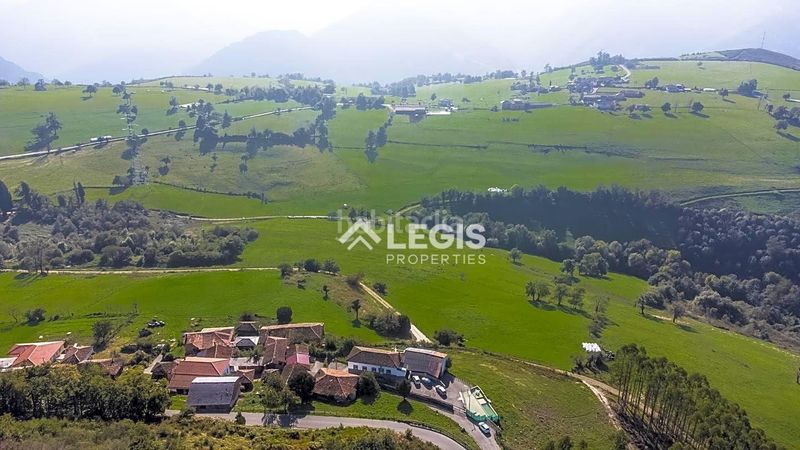 Foto 7793f05b-f5e9-4cae-a4c9-5c184687deba. Xalet amb aparcament piscina a Tineo