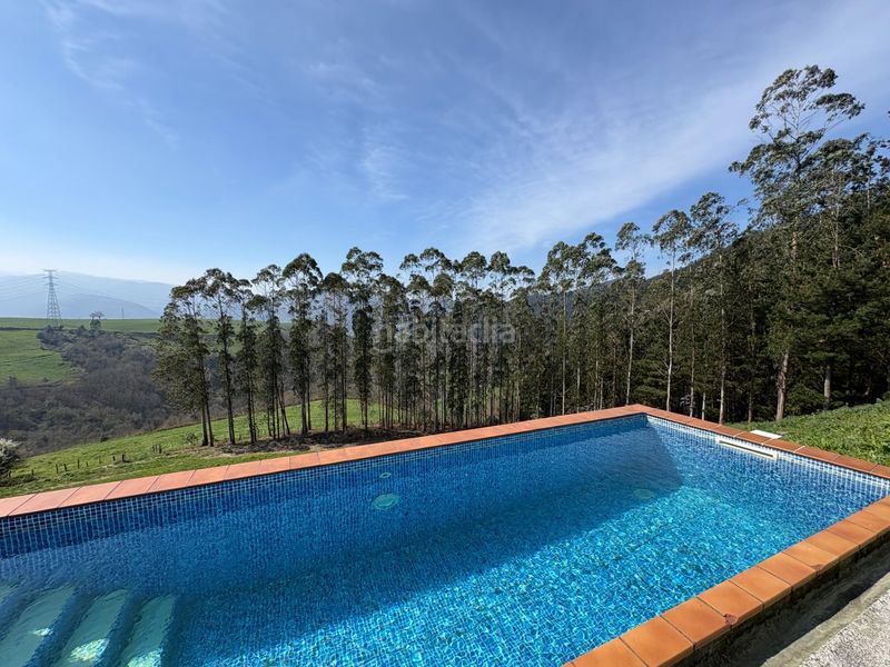 Foto 7a671f61-e6f6-4867-a67e-9191d392b620. Xalet amb calefacció aparcament piscina a Tineo